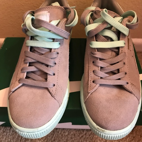 Puma Suede Classic Sneakers - Picture 2 of 4